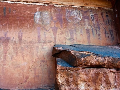 courthouse wash pictographs park narodowy arches
