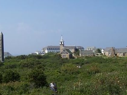 tucke monument star island