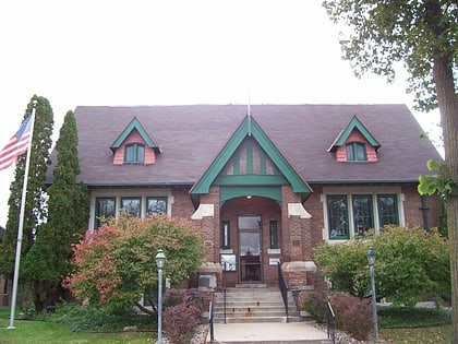 Waupaca Free Public Library