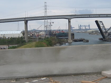 i 10 high rise bridge nueva orleans