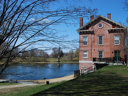 superior courthouse and bartlett mall newburyport