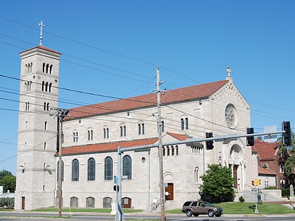 basilica of st john the apostle des moines