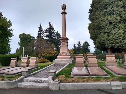 graves of bruce and brandon lee seattle