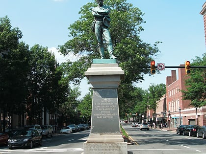 appomattox statue alexandria