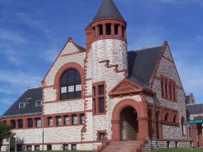 hoyt library saginaw