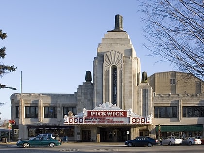 pickwick theatre park ridge