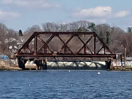 omega pond railroad bridge east providence