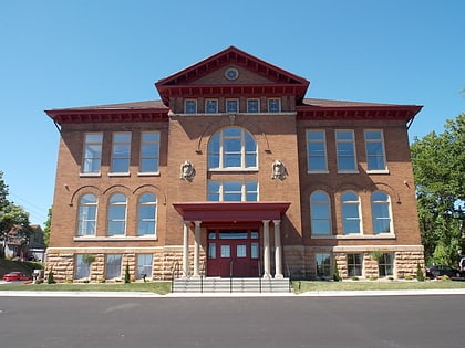 Pierce School No. 13