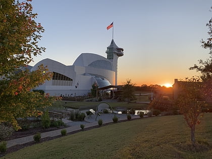 discovery park of america union city