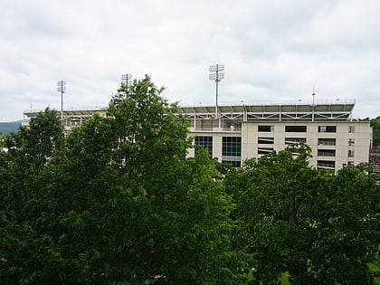 Donald W. Reynolds Razorback Stadium