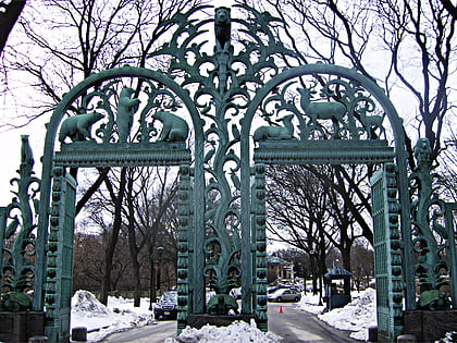 rainey memorial gates nowy jork