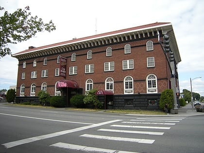 Community Center and War Memorial Building