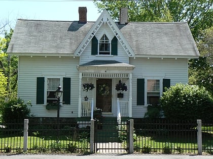 house at 114 marble street stoneham