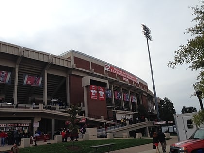 houchens industries l t smith stadium bowling green