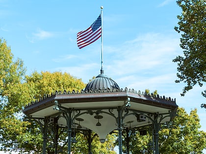 oskaloosa city park and band stand