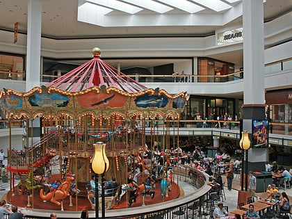 Fox Valley Mall