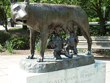Capitoline Wolf Statue