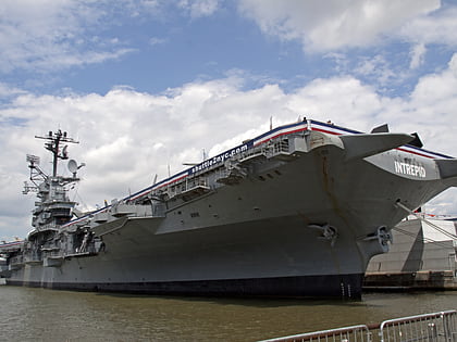 uss intrepid nowy jork