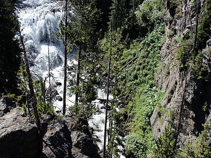 kepler cascades yellowstone national park