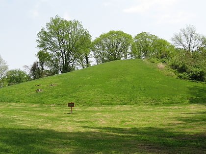 pyramid mound vincennes