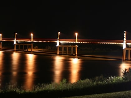 Discovery Bridge