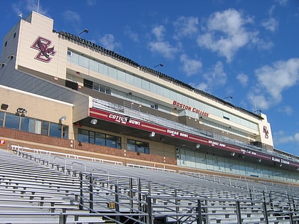 alumni stadium boston