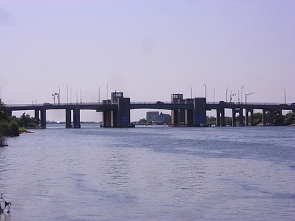 state boat channel bridge babylon