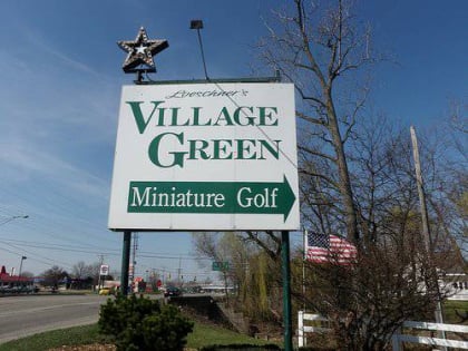 loeschners village green miniature golf grandville