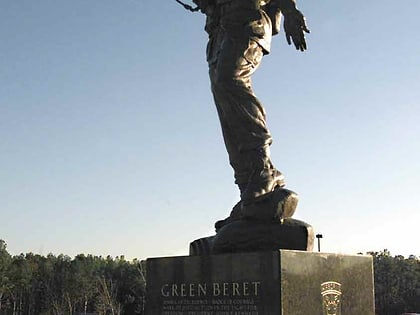 the special warfare memorial statue fayetteville