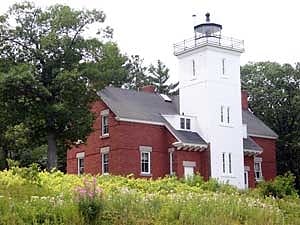 forty mile point light rogers city
