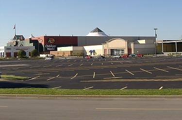 river falls mall clarksville