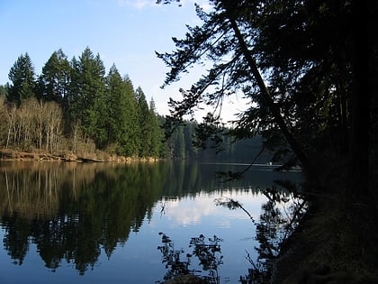 round lake camas