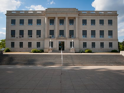 Barnes County Courthouse