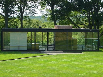 glass house new canaan