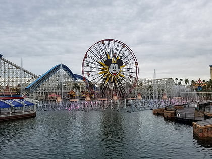 Mickey's Fun Wheel