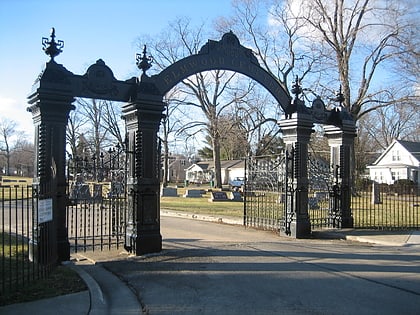 elmwood cemetery gates sycamore