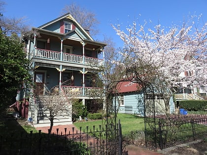 house at 58 eighteenth avenue sea cliff