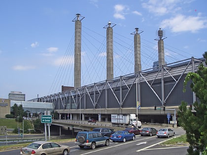 bartle hall pylons kansas city