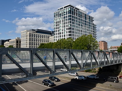 flanders crossing portland