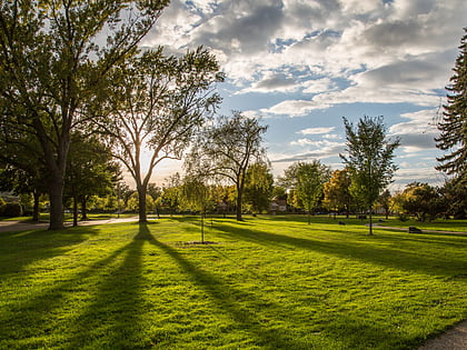 victory memorial parkway mineapolis