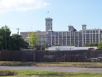Siedziba firmy Rockwell Automation i wieża zegarowa Allen-Bradley