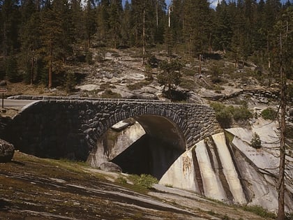 generals highway stone bridges parc national de sequoia