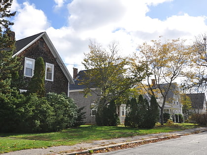 Pleasant–School Street Historic District