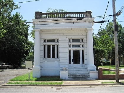 crittenden county bank and trust company marion