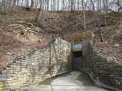 mark twain cave hannibal