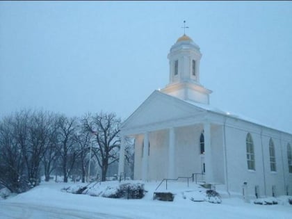 First Presbyterian Church and Village cemetery