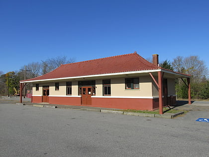 West Barnstable Village–Meetinghouse Way Historic District