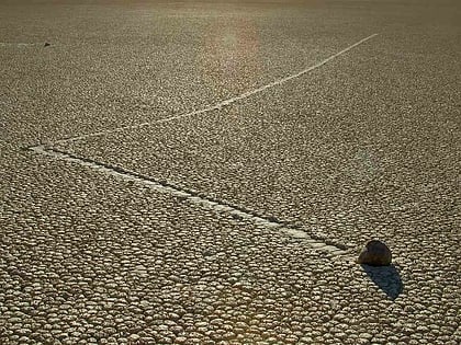 piedras deslizantes de racetrack playa parque nacional del valle de la muerte