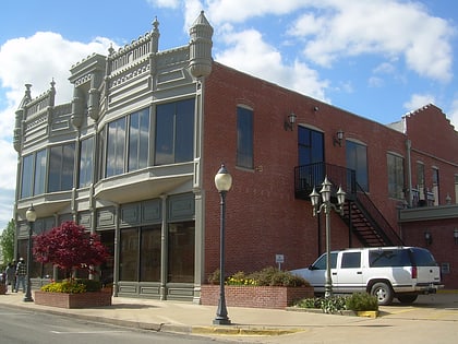 cobb building wagoner