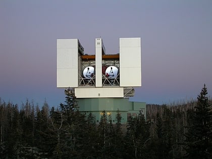 Gran telescopio binocular